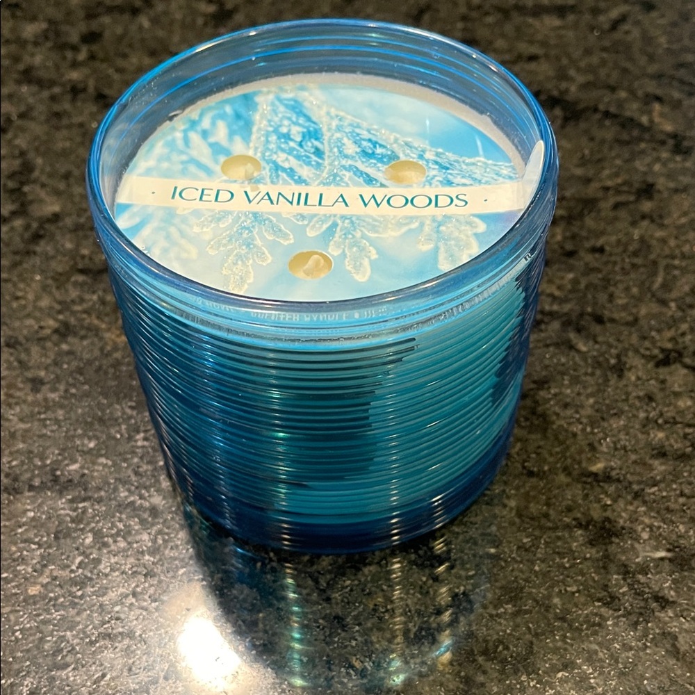 Bath and Body Works- Three wick Iced Vanilla Woods Blue Candle